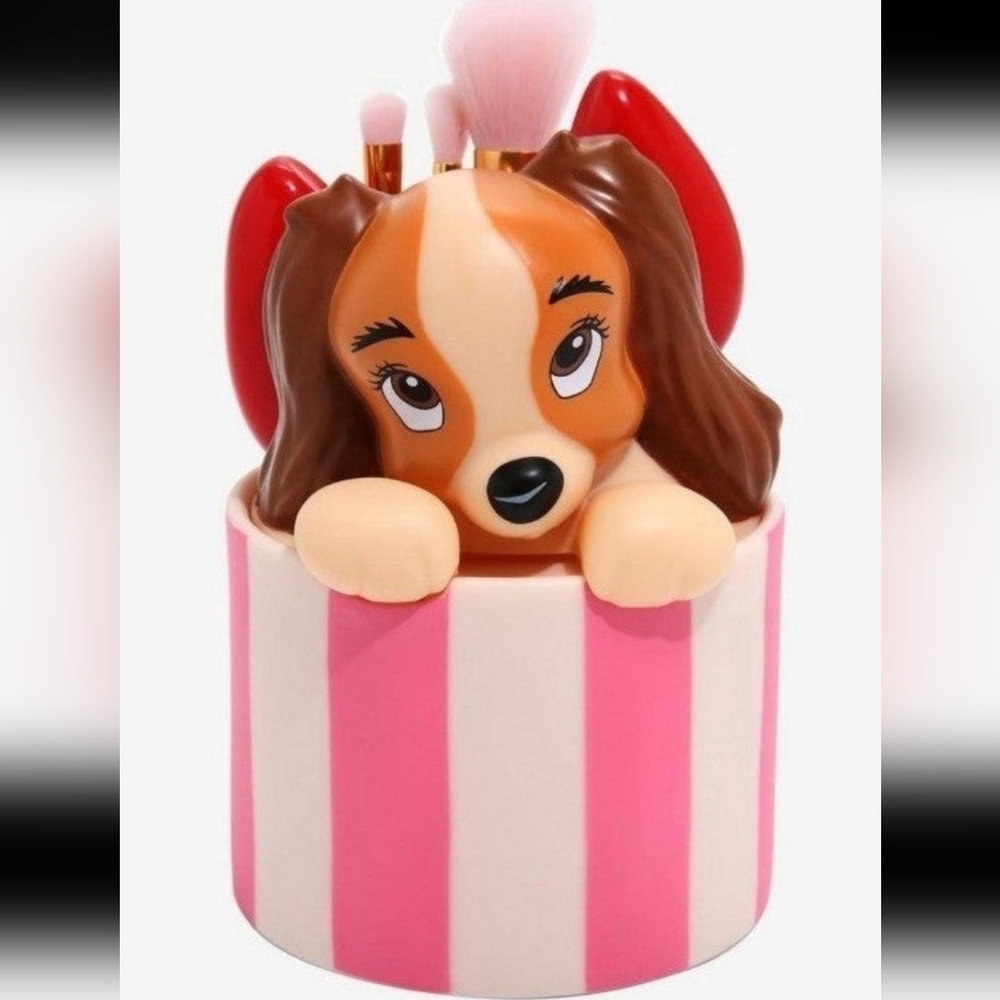 RARE Disney by Loungefly Classic Lady & the Tramp Makeup Brush Set + Bonus Pin - Picture 4 of 8